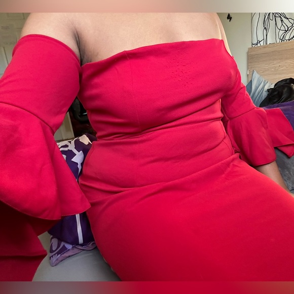 Plus Red Elegant Off The Shoulder Dress - Picture 7 of 7